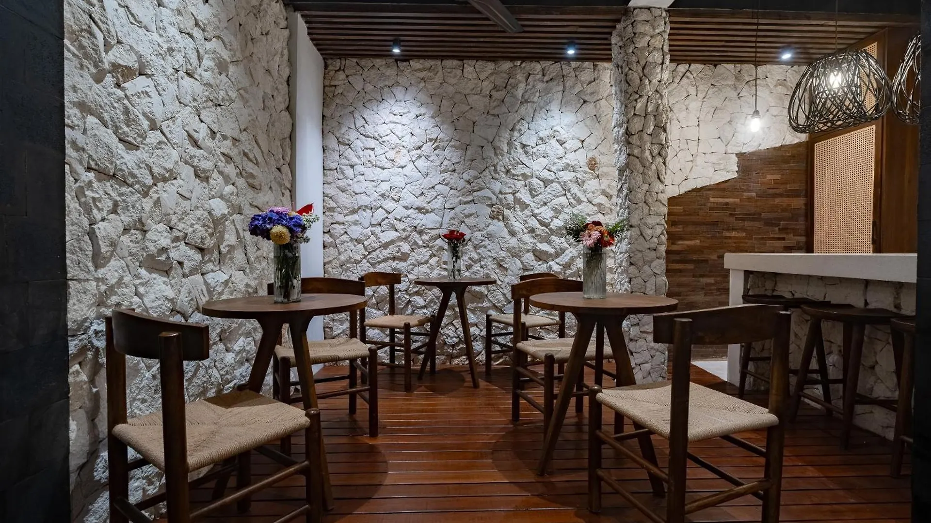 Sebelas Appartments By Evdekimi - The Residence With Authentic Cafe In Ubud Center - Long Stay Extras Indonesien
