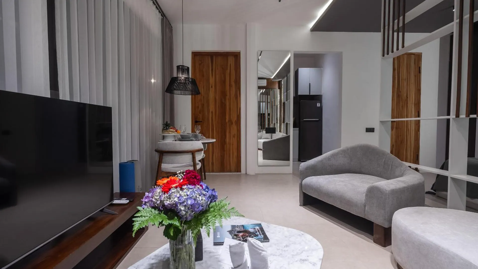 Lägenhet Sebelas Appartments By Evdekimi - The Residence With Authentic Cafe In Ubud Center - Long Stay Extras Indonesien