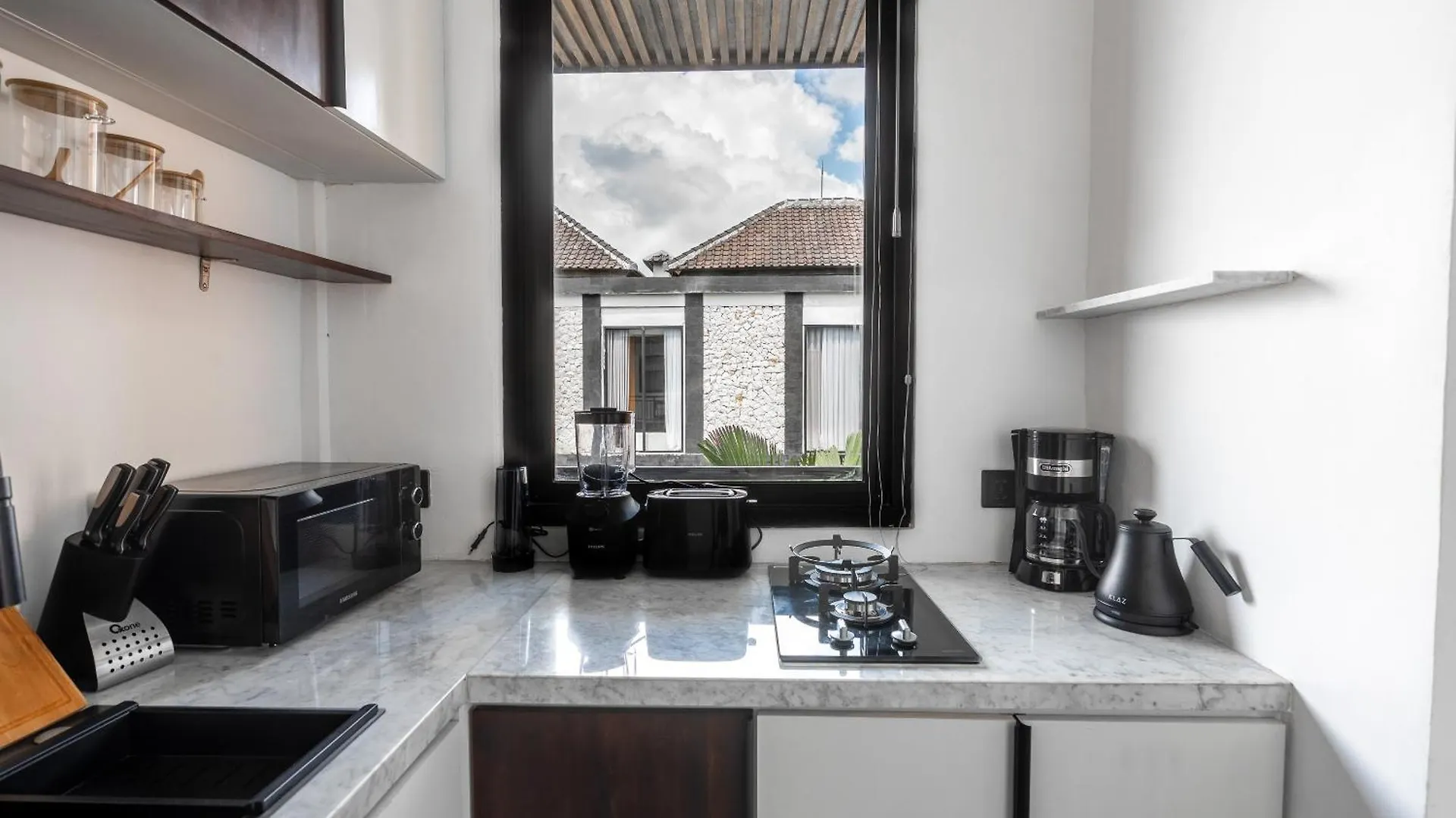 Sebelas Appartments By Evdekimi - The Residence With Authentic Cafe In Ubud Center - Long Stay Extras Lägenhet